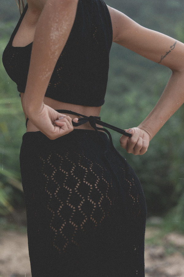black knit maxi skirt and crop top summer set